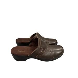 Clarks Collection Women's 8M Brown Leather Slip-On Round Toe Clogs Mules Shoes